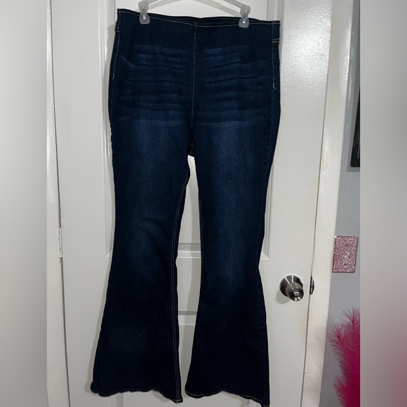 No boundaries flare leg jeans size 15/17 - Picture 1 of 3